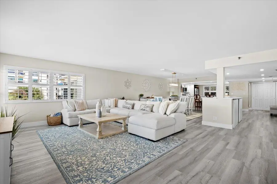 364 Golfview Road #405, North Palm Beach, FL 33408 - Image #3