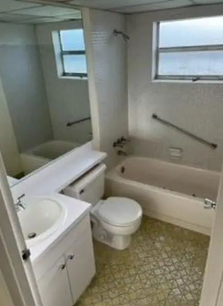 193 Saxony E, Delray Beach, FL 33446 - Image #2