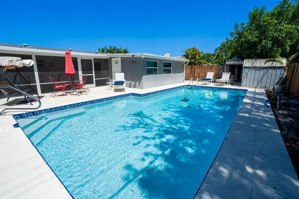 4386 Bamboo Drive, Palm Beach Gardens, FL 33410