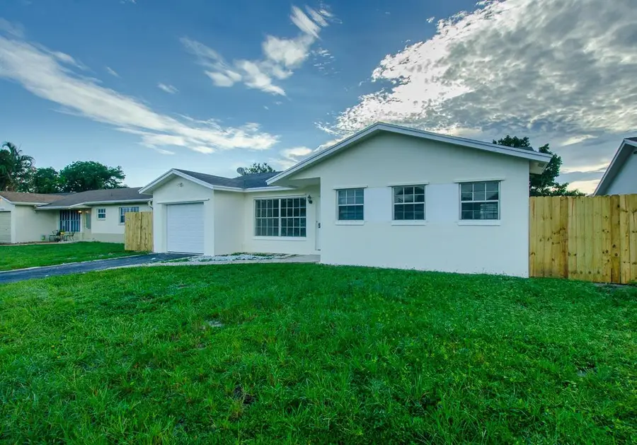 22710 SW 65th Circle, Boca Raton, FL 33428 - Image #2