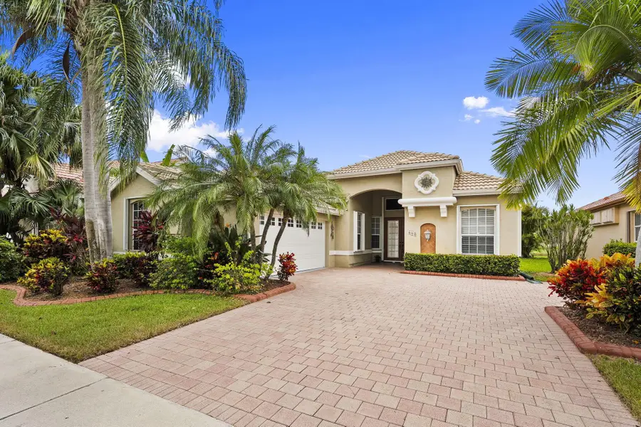 660 SW Lake Charles Circle, Port Saint Lucie, FL 34986 - Image #2