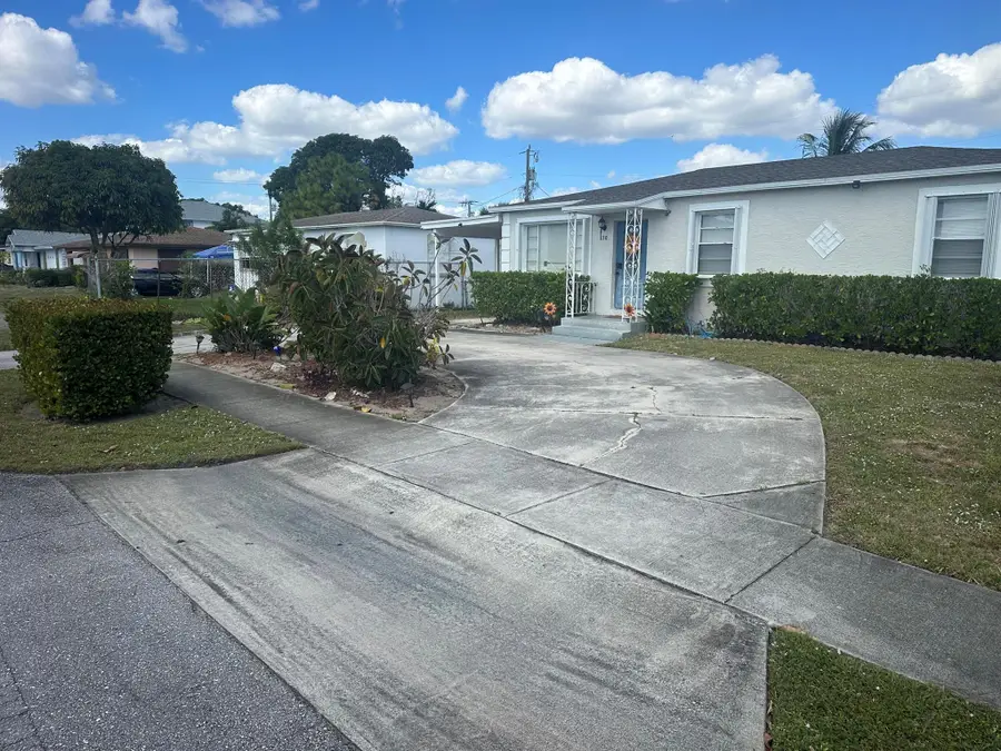 430 W 25th Street, Riviera Beach, FL 33404 - Image #2