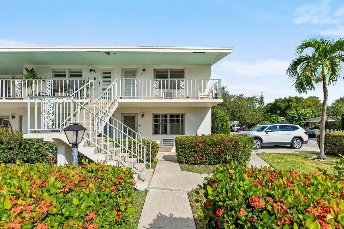 401 N J Street #12, Lake Worth Beach, FL 33460 - Image #1