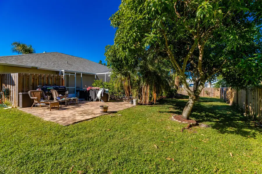 2711 SE Fall St Street, Port Saint Lucie, FL 34984 - Image #2