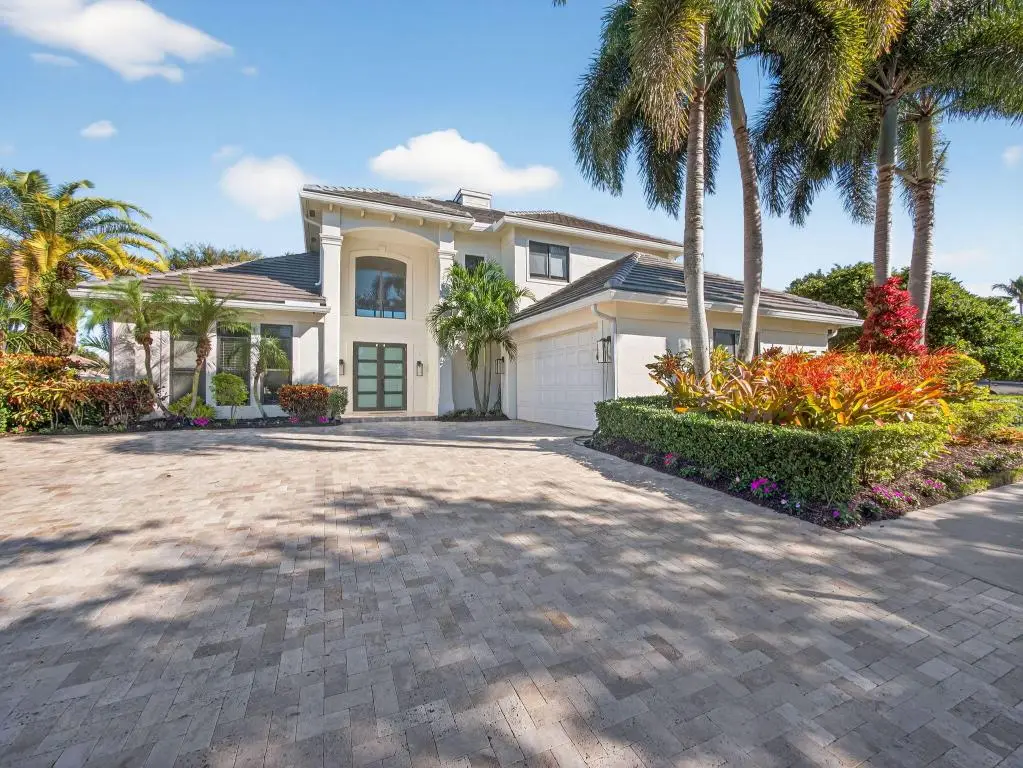 125 Pembroke Drive, Palm Beach Gardens, FL 33418 - Image #1