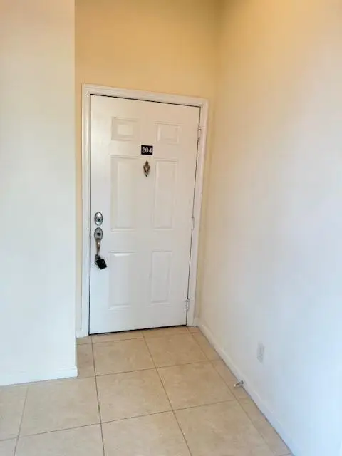425 Greenwich Circle #204, Jupiter, FL 33458 - Image #2