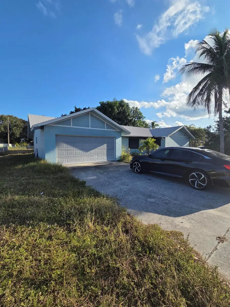 354 SE Prima Vista Boulevard, Port Saint Lucie, FL 34983 - Image #2