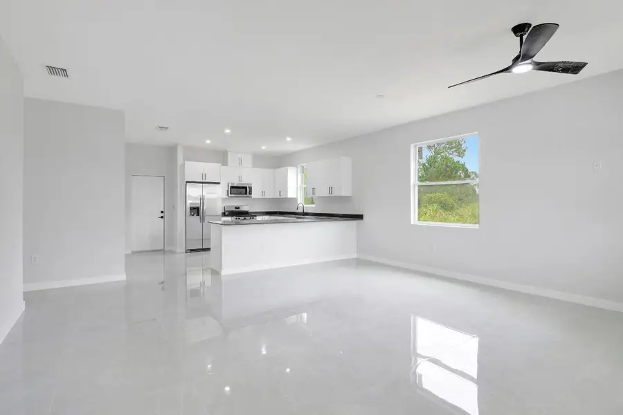 1072 Norton Avenue S, Lehigh Acres, FL 33974 - Image #3