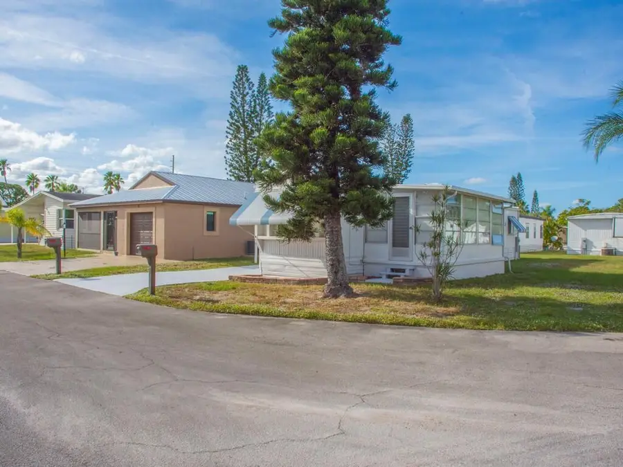 10 Desoto Lane, Port Saint Lucie, FL 34952 - Image #2
