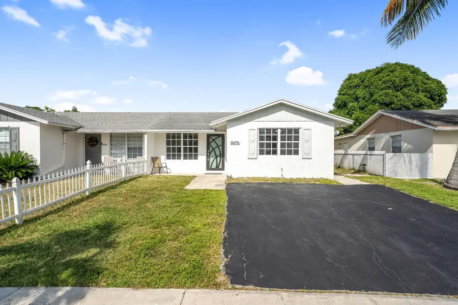 5075 Grant Lane, West Palm Beach, FL 33415 - Image #2