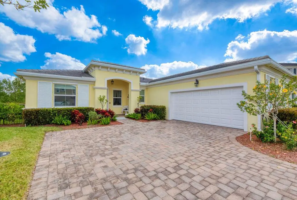 7214 NW Farnsworth Circle, Port Saint Lucie, FL 34987 - Image #1