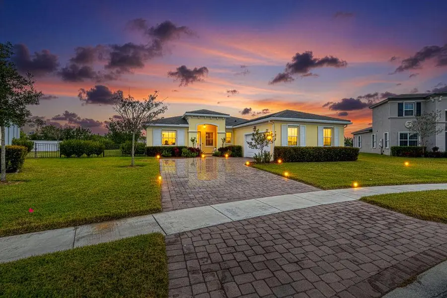 7214 NW Farnsworth Circle, Port Saint Lucie, FL 34987 - Image #2