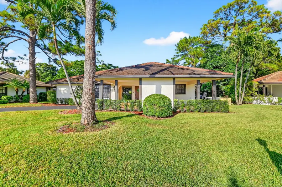 435 Pine Villa Drive, Atlantis, FL 33462 - Image #2