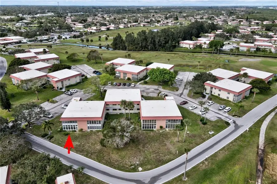 43 Woodland Drive #101, Vero Beach, FL 32962 - Image #2