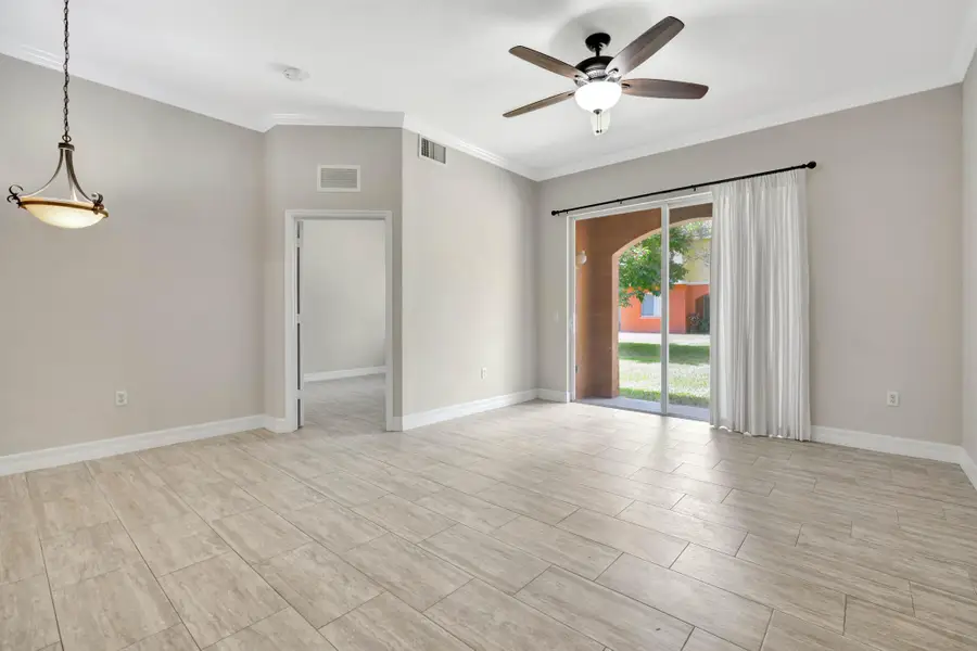 40 SE Sedona Circle #104, Stuart, FL 34994 - Image #2