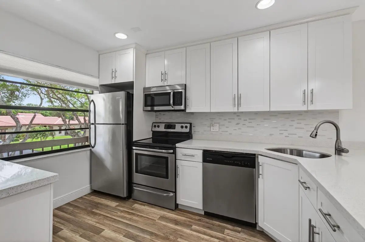 8536 Casa Del Lago #B, Boca Raton, FL 33433 - Image #1