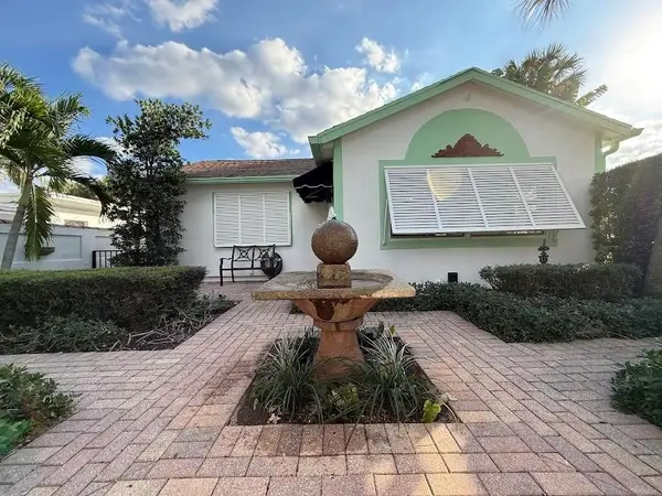 205 18th Avenue N, Lake Worth Beach, FL 33460