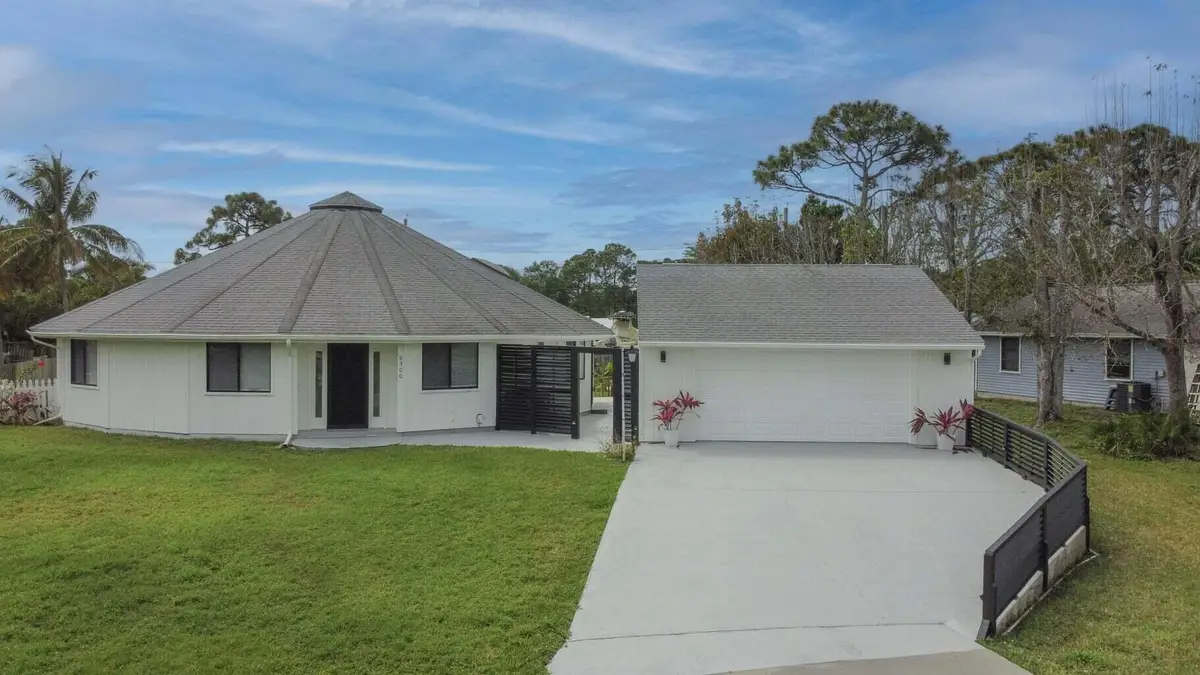 6300 SE Phillips Bend Avenue, Stuart, FL 34997 - Image #1