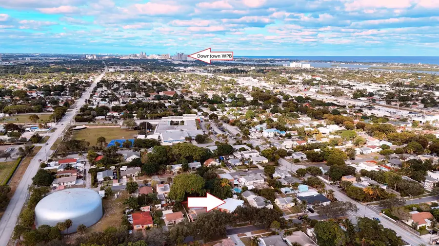 819 Colonial Road, West Palm Beach, FL 33405 - Image #2