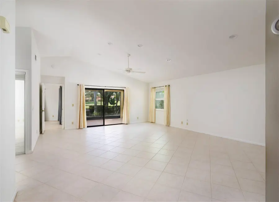48 Ironwood Way N, Palm Beach Gardens, FL 33418 - Image #3
