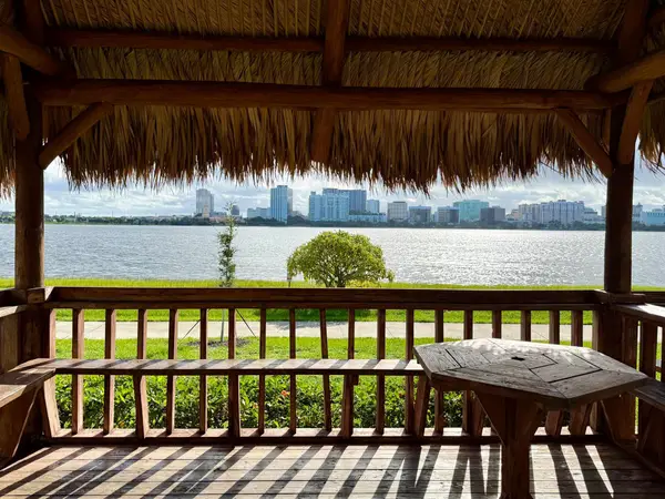 760 Executive Center Drive #14, West Palm Beach, FL 33401