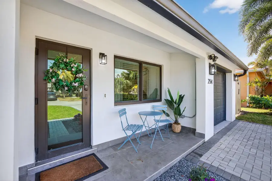 254 NE 20th Street, Delray Beach, FL 33444 - Image #2