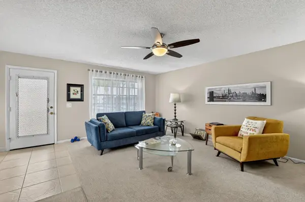 74 Burgundy B, Delray Beach, FL 33484