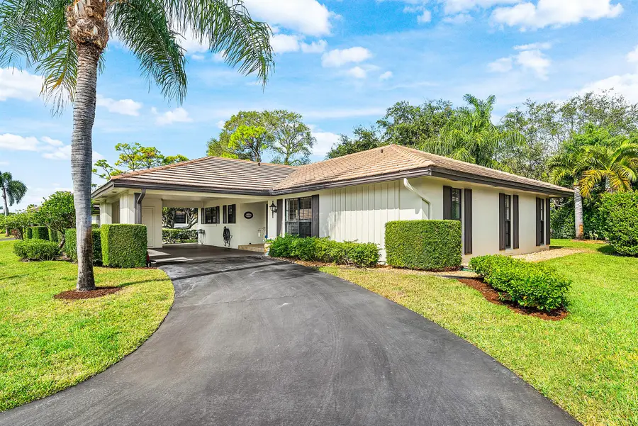 481 Forestview Drive, Atlantis, FL 33462 - Image #2