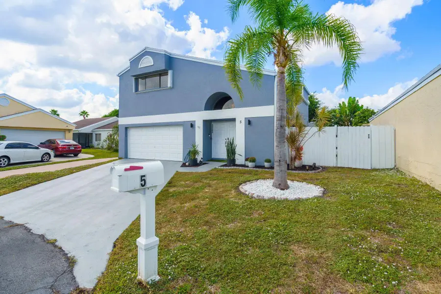 5 Compton Way, Boynton Beach, FL 33426 - Image #2