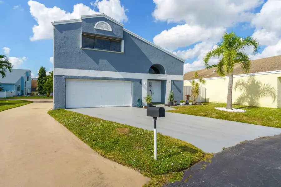 5 Compton Way, Boynton Beach, FL 33426 - Image #3