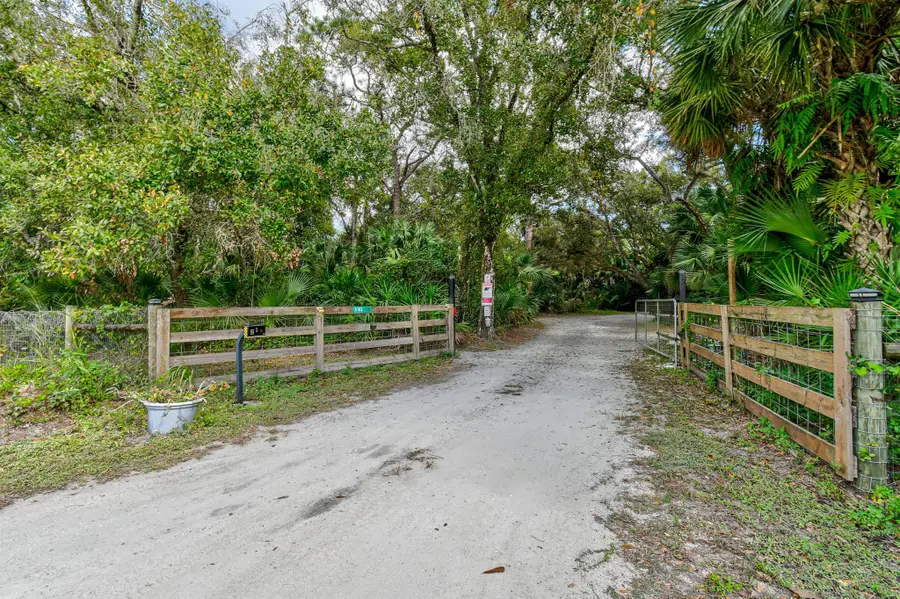 5782 Russakis Road, Fort Pierce, FL 34951 - Image #3
