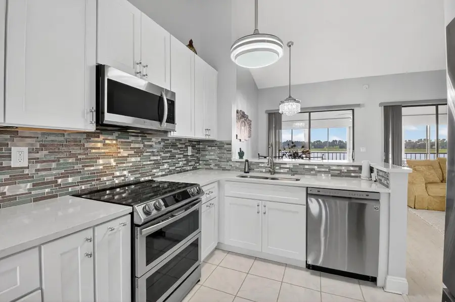 10920 Lakemore Lane #201, Boca Raton, FL 33498 - Image #2