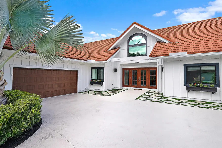 2733 Biarritz Drive, Palm Beach Gardens, FL 33410 - Image #2