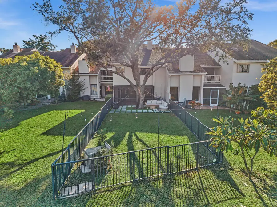 6565 Parkview Drive #C, Boca Raton, FL 33433 - Image #2