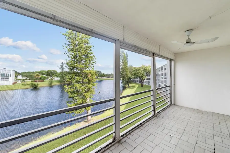 3037 Cambridge B, Deerfield Beach, FL 33442 - Image #2