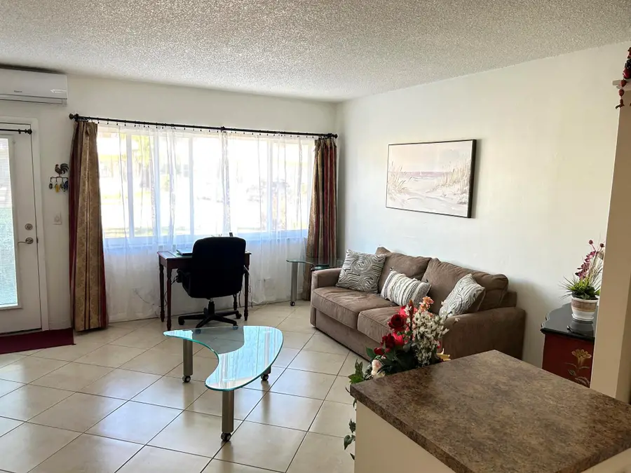 920 SW 11th Avenue #5d, Hallandale Beach, FL 33009 - Image #3
