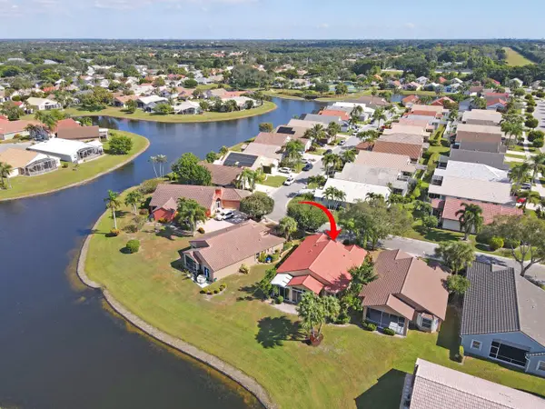 7815 Great Glen Circle, Delray Beach, FL 33446