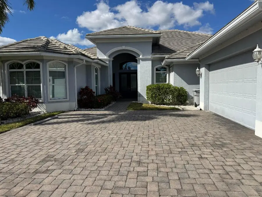 395 SW Sapphire Way Sw, Vero Beach, FL 32968 - Image #3