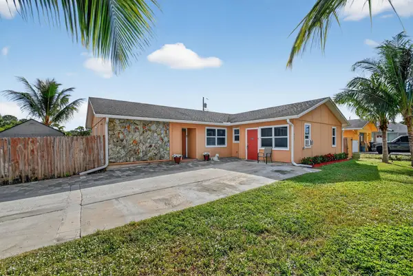 822 Florida Mango Road, West Palm Beach, FL 33406