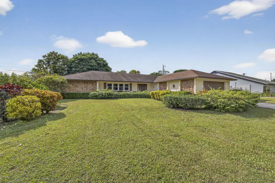 19 E Arch Drive, Lake Worth, FL 33467 - Image #3
