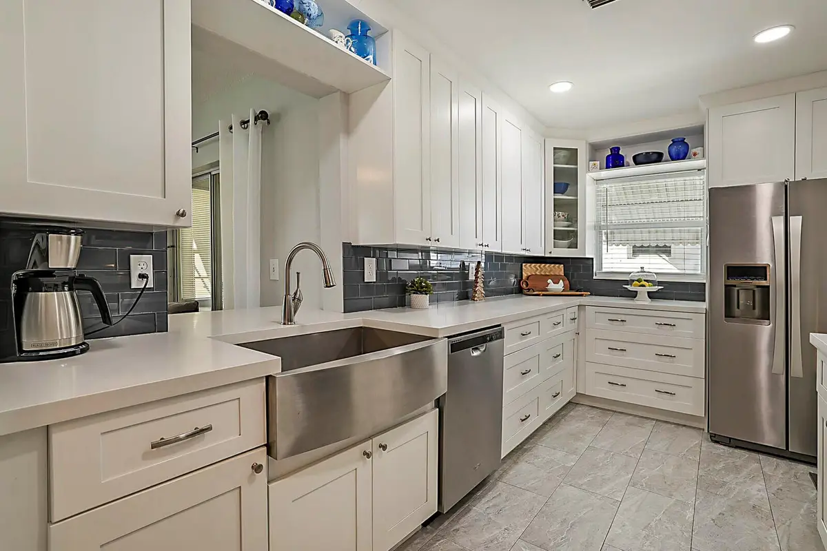 812 SW 5th Avenue, Boynton Beach, FL 33426 - Image #1