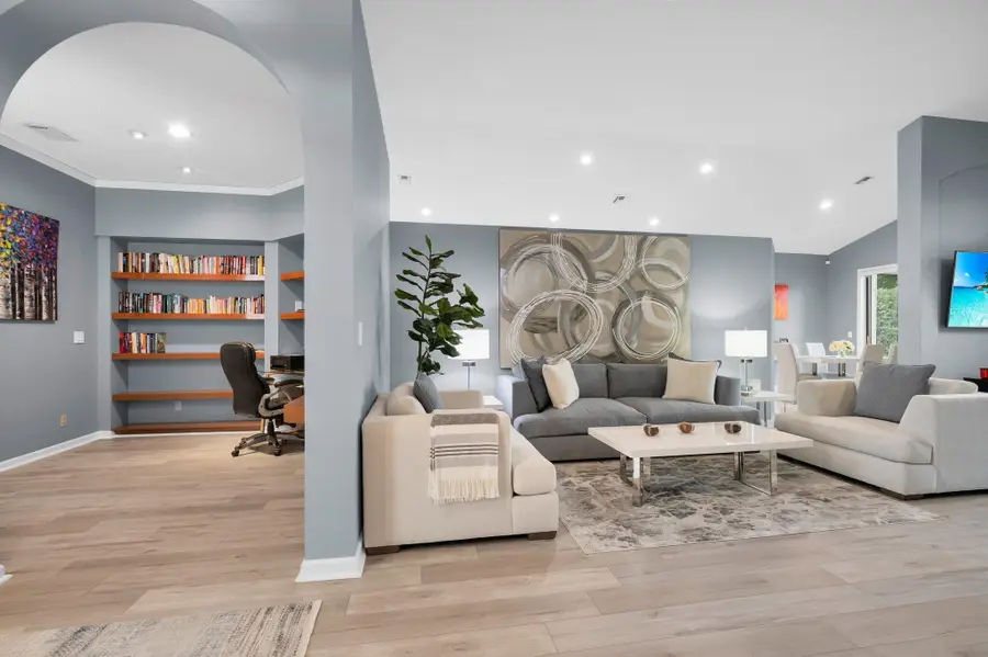 10393 Lexington Circle S, Boynton Beach, FL 33436 - Image #2