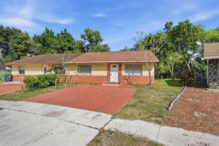 4955 Saratoga Road, West Palm Beach, FL 33415 - Image #2