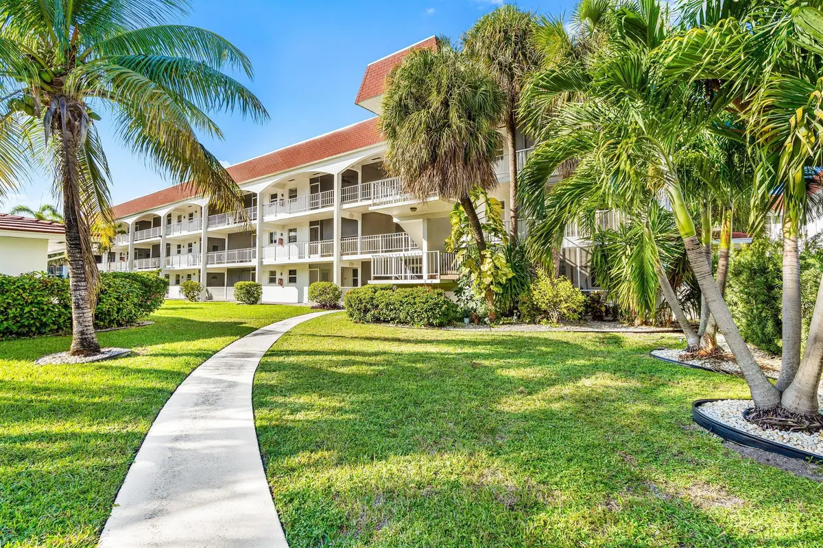 580 Egret Drive #123, Hallandale Beach, FL 33009 - Image #1