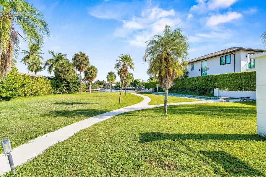 580 Egret Drive #123, Hallandale Beach, FL 33009 - Image #2