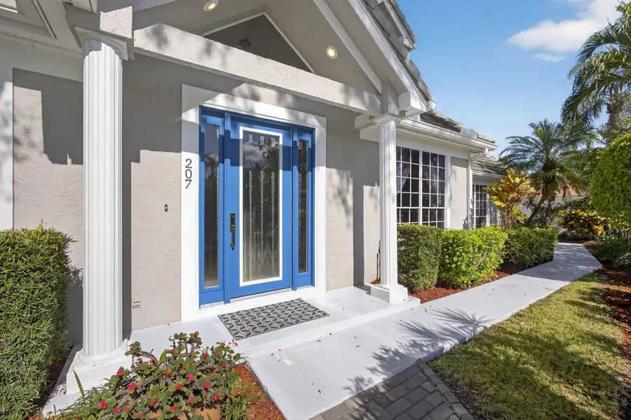 207 Woodsmuir Court, Palm Beach Gardens, FL 33418 - Image #2
