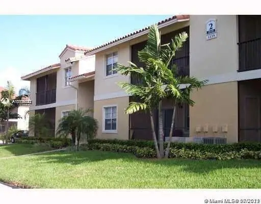 1239 SW 46th Avenue #906, Pompano Beach, FL 33069