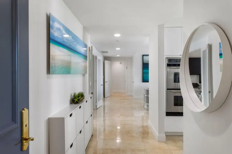 550 SE Mizner Boulevard #B402, Boca Raton, FL 33432 - Image #2