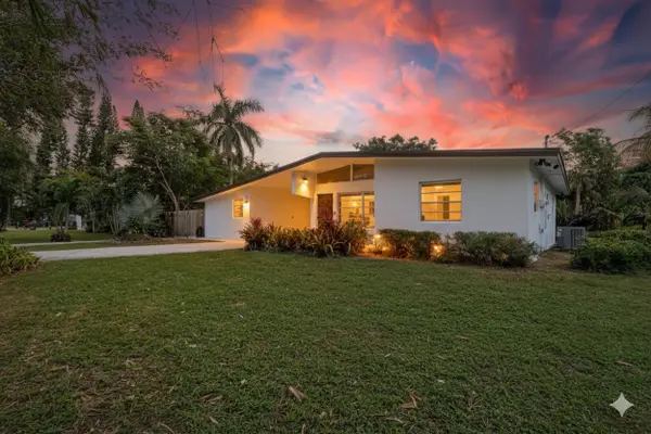 51 Barberton Road, Lake Worth, FL 33467