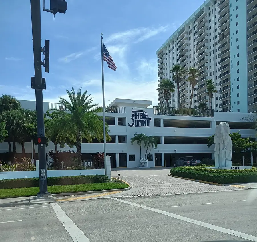 1201 S Ocean Drive #2512s, Hollywood, FL 33019 - Image #2